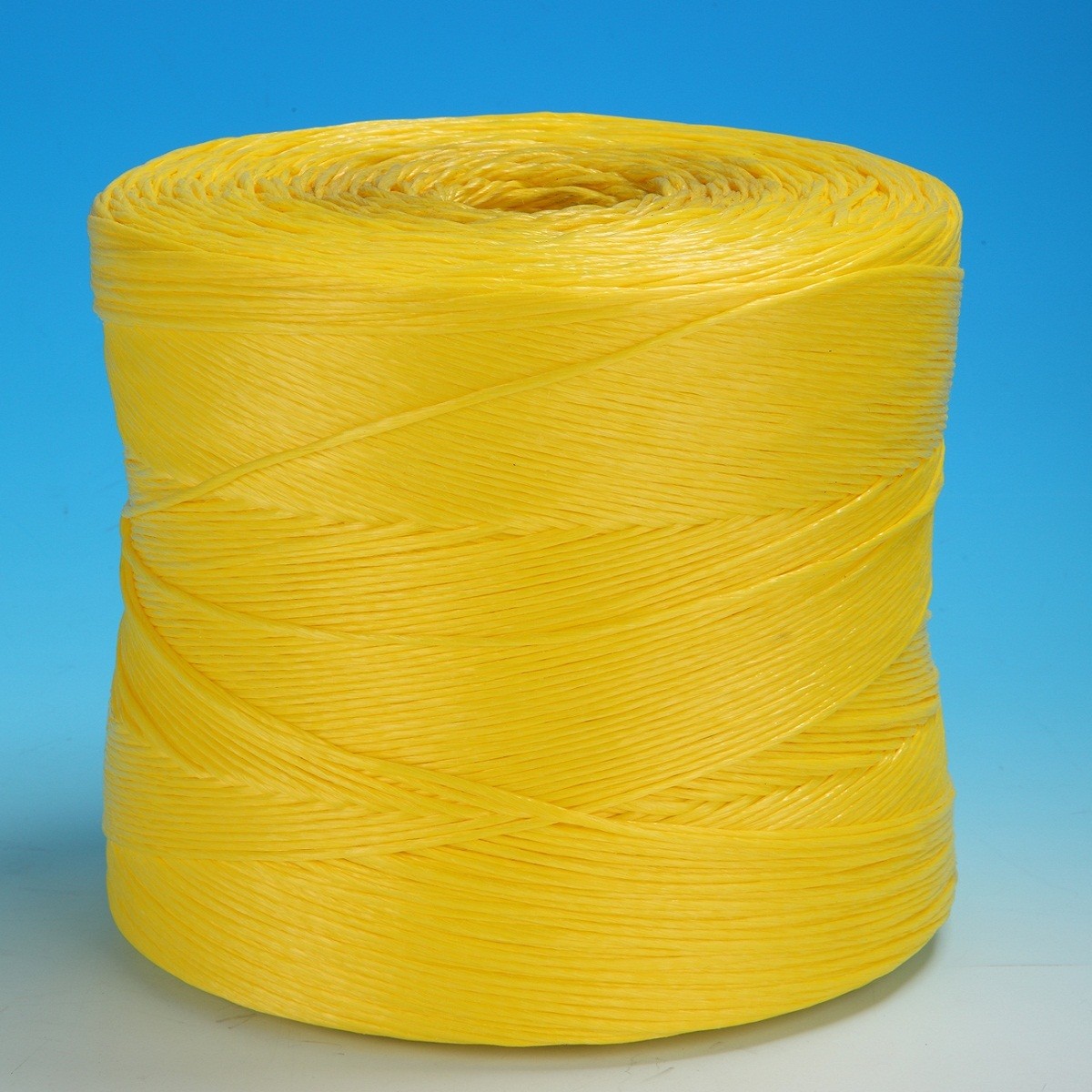 Colored Plastic Polypropylene Tying Twine , Poly Twine Rope UV Stabilized